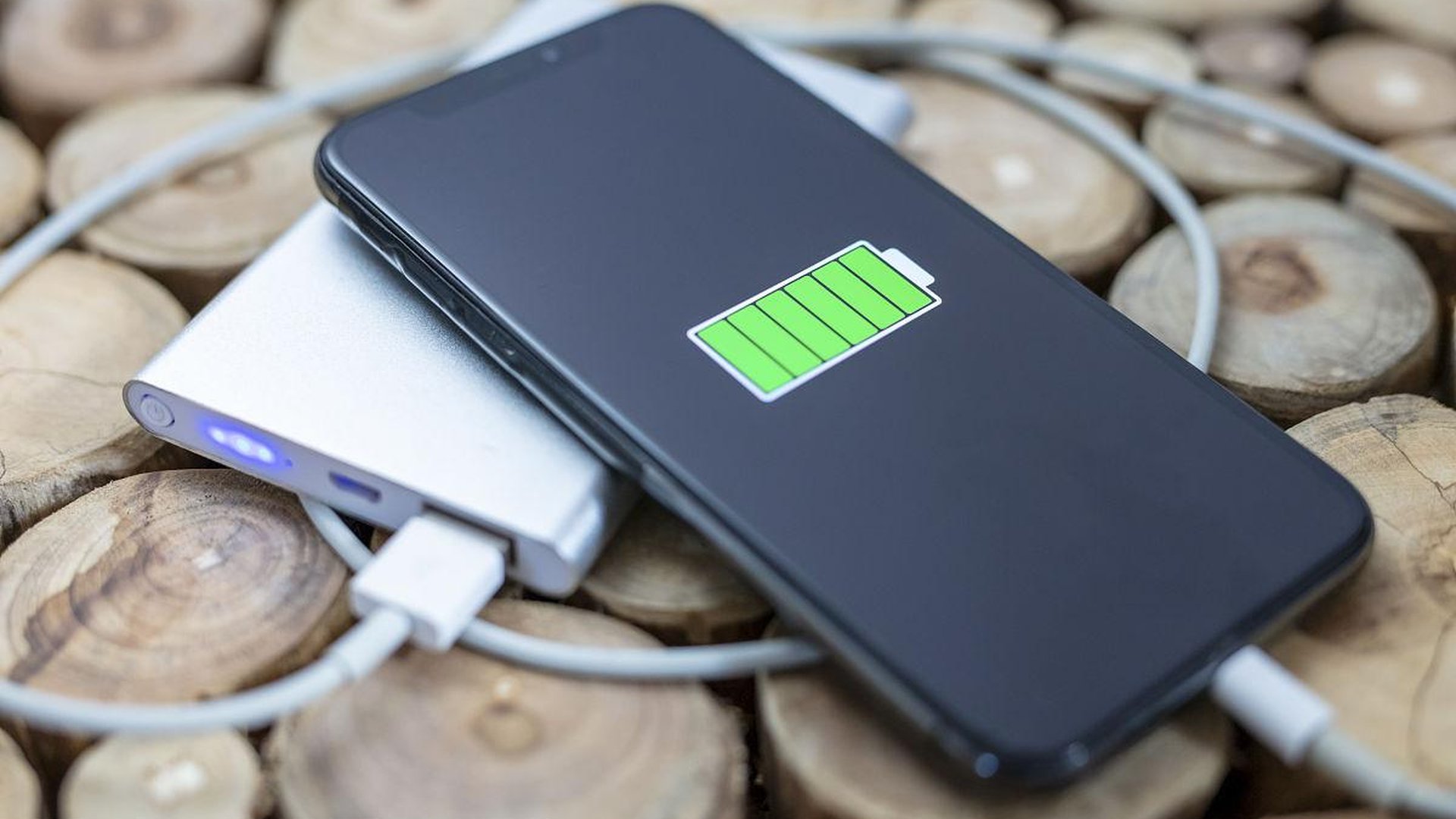 Akku Ladestatus 100 Prozent 0 Prozent Smartphone B